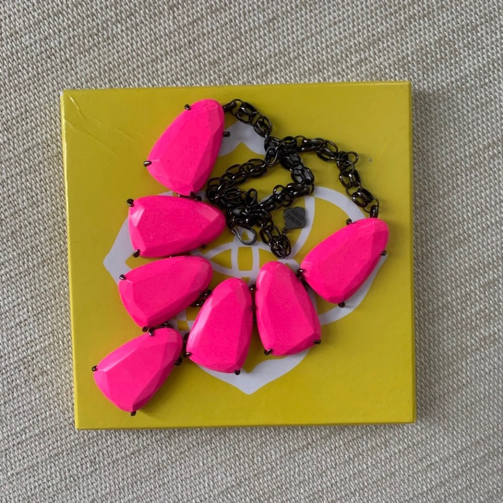 NFS🦋NEON PINK GUNMETAL HARLOW